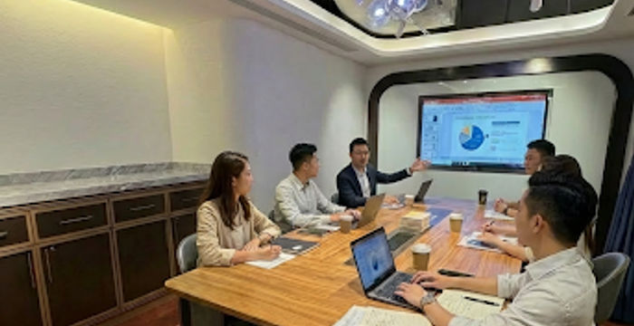 3-11 Duddell St Central, Hong Kong - Image 2