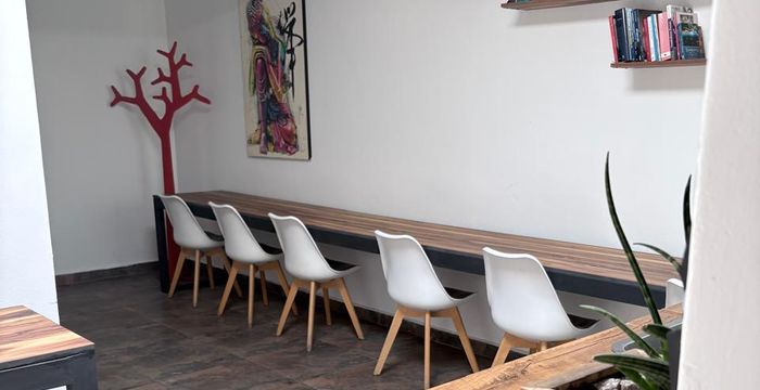 140 Profesor Jesús Romero Flores, Ciudad De México - Image 2