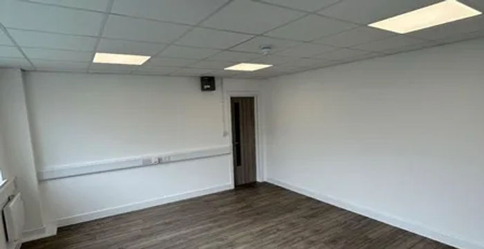 Faraday Rd, Newbury - Image 4