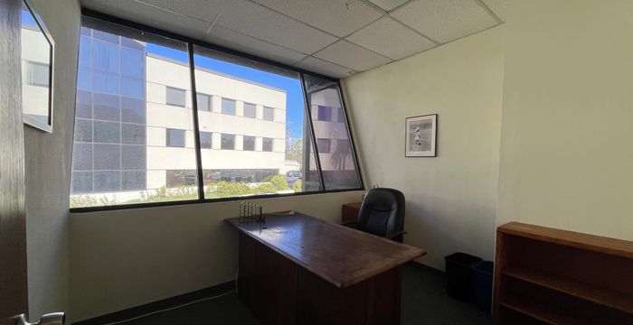 5703 Oberlin Drive, San Diego - Image 4