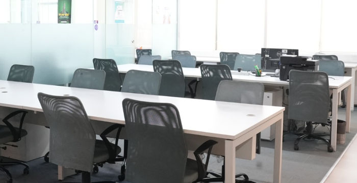 Palm Beach Rd Sector 15 Cbd Belapur, Mumbai - Image 3