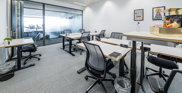 566 Chiswick High Road, Chiswick - Image 2