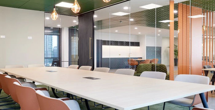 50 Bank St, London - Image 2