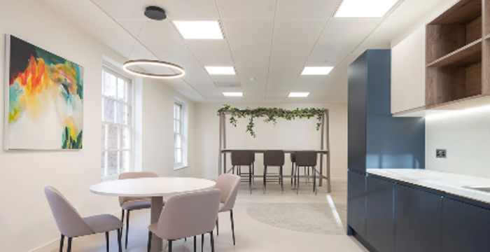 42 Trinity Square, London - Image 2