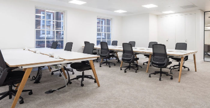 42 Trinity Square, London - Image 3