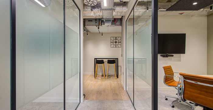 54 Brook's Mews, London - Image 4