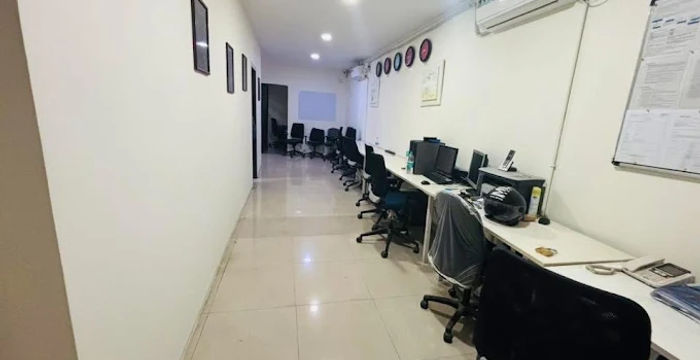 Workz Floor  Motati Meadows 103 Old Madras Rd Bennigna Halli C V Raman Nagar, Bengaluru - Image 5