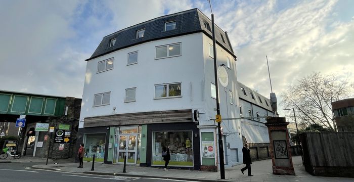 421 New Kings Road, London - Image 4