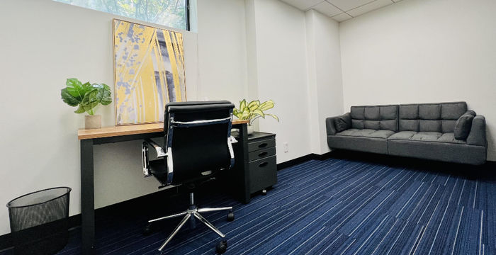 211 East 43rd Street 211 East 43rd Street, New York - Image 2