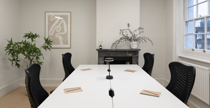 4 Fitzhardinge St, Marylebone - Image 2