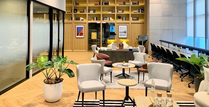 999/9 Thanon Rama 1, Khet Pathum Wan - Image 2