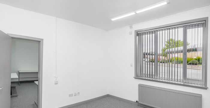 Academy Rd Irvine, Irvine - Image 3
