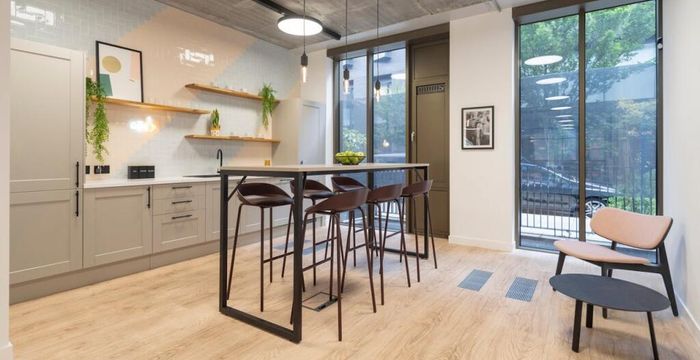 18 Brunswick Place, Old Street - Image 2