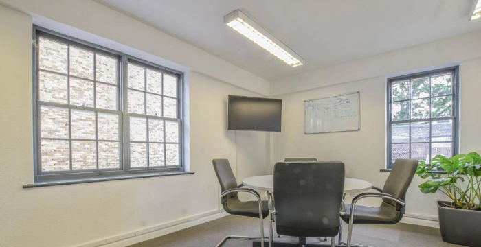 4 Fore Street, Hertfordshire - Image 2