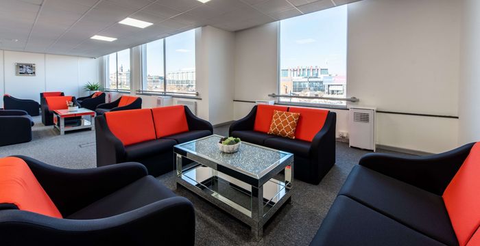 981 Great West Road, Brentford - Image 4