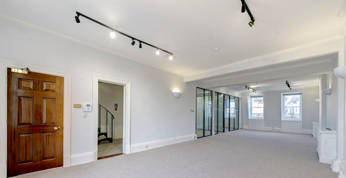 26 Grosvenor Gardens, London - Image 2