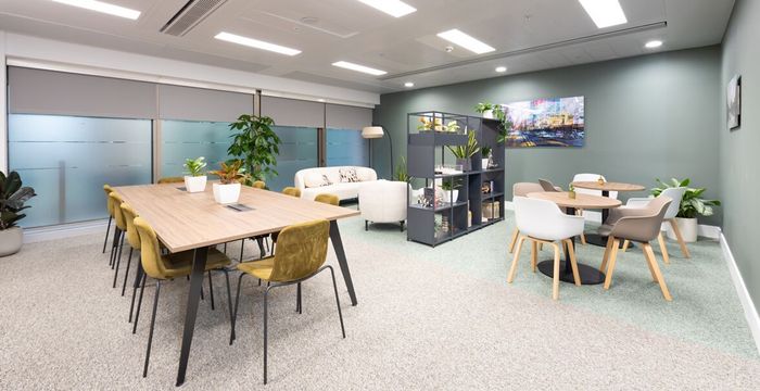 10 Whitechapel High St, London - Image 4