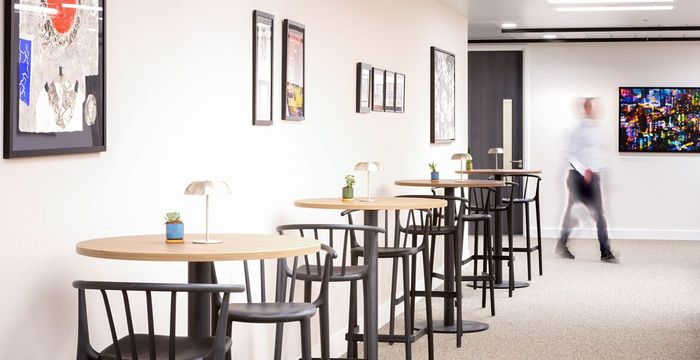 10 Whitechapel High St, London - Image 3