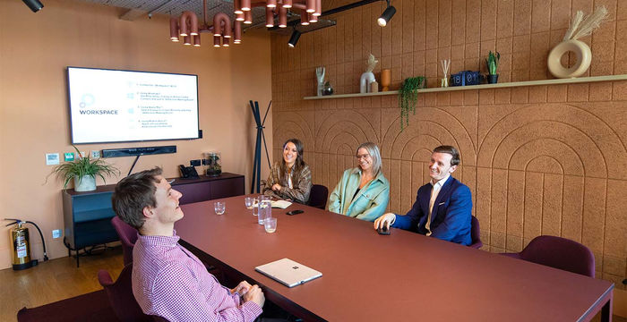 12 Marshgate Lane, London - Image 2