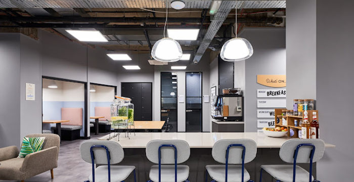 4 Crown Place, London - Image 2