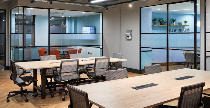 4 Crown Place, London - Image 5