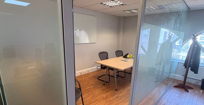 SE8 3EY Clarence Road, Greater London - Image 3