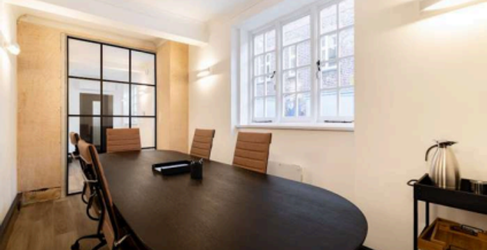 8 Durweston Street, Marylebone London - Image 2
