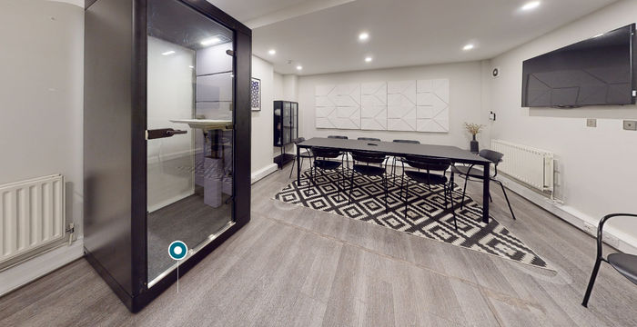 38-39 Saint Johns Lane - Image 2