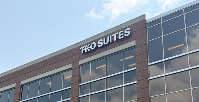 8365 Keystone Crossing, Indianapolis - Image 5