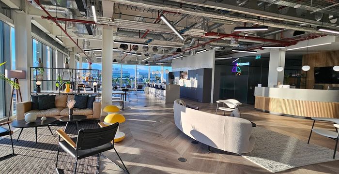 1 Ariel Way, London - Image 5