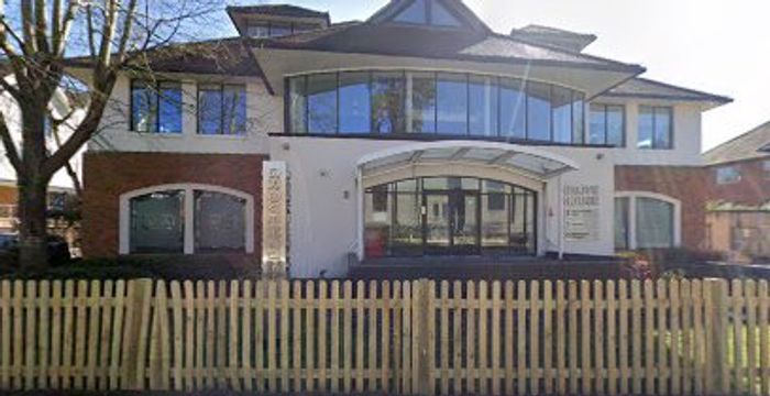 Guildford Road, Leatherhead - Image 5