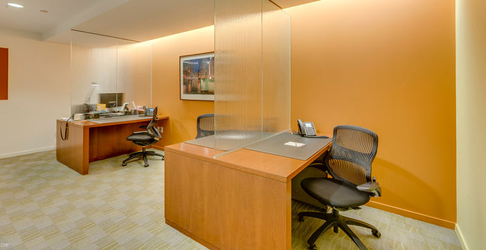 Aon Center - Image 4