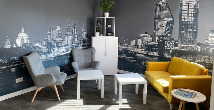 2 Newman Road, Greater London - Image 2