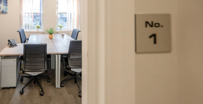 Commercial House - Image 4