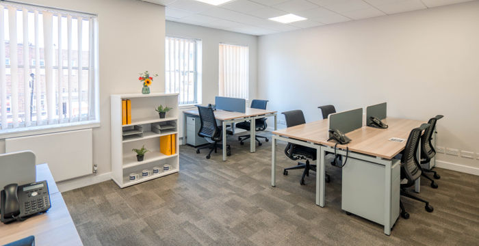 Commercial House - Image 2