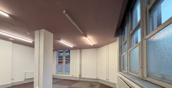 639 High Road, London - Image 2