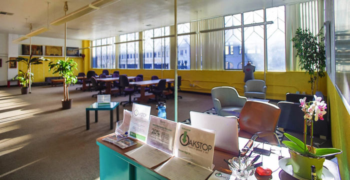 Oakstop 1721 Broadway - Image 2