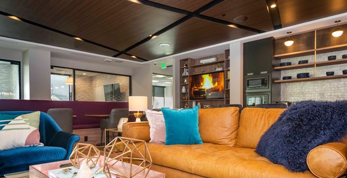 115 Wilcox St, Castle Rock - Image 2