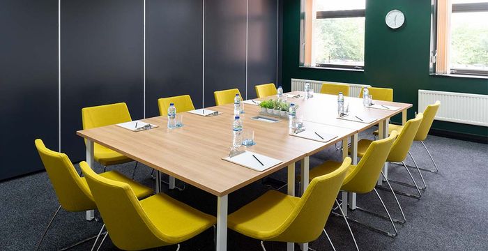 Ten Pound Walk, Doncaster - Image 5