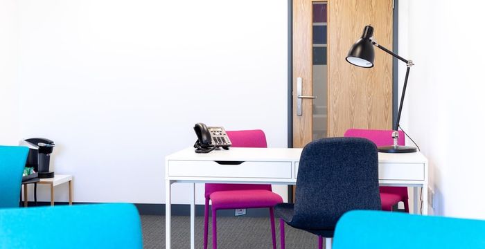 Highlands Road, Solihull - Image 4