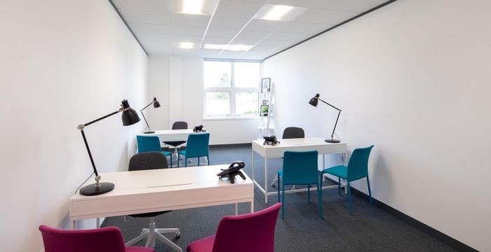 Highlands Road, Solihull - Image 2