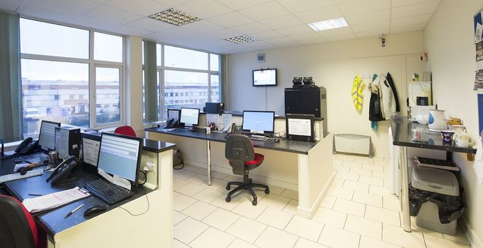 Cheney Manor Rd, Wiltshire - Image 5