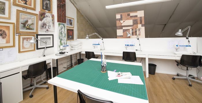 Cheney Manor Rd, Wiltshire - Image 2