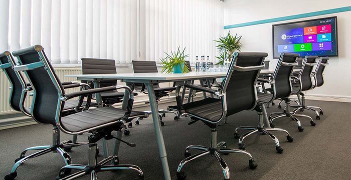 Cheney Manor Rd, Wiltshire - Image 2