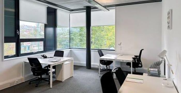 110 Butterfield, Great Marlings - Image 3