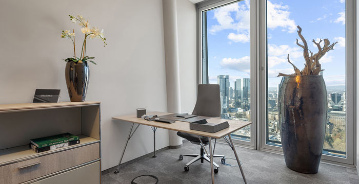 6 Thurn-und Taxis-platz, Frankfurt - Image 3