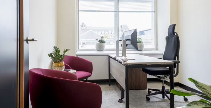 Cavendish Square - Image 2