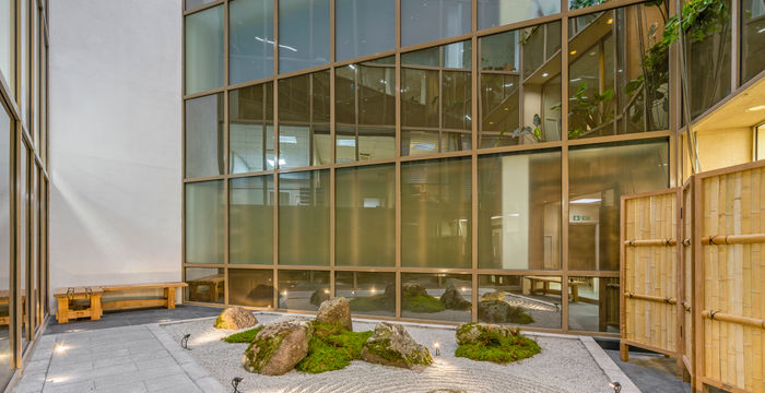 Metropolitan House - Image 4