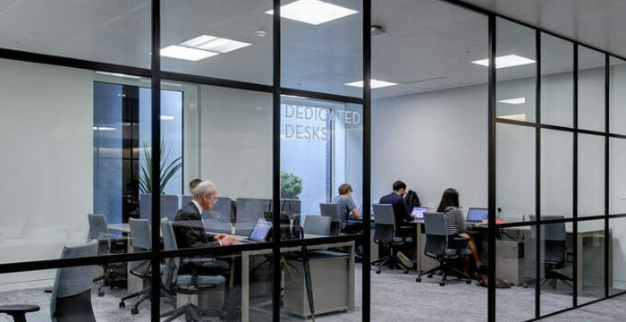 8 St James’s Square, London - Image 2