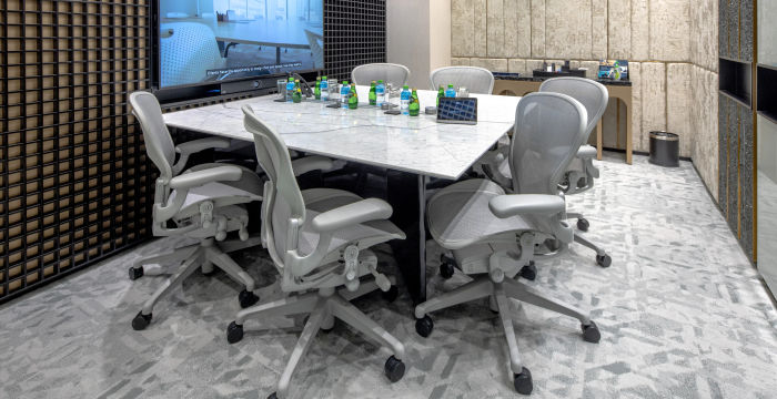 Sheikh Zayed Road, Dubai - Image 4